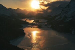 Read more about the article Transfer Zurigo – St. Moritz di Lusso | Blacklux® Chauffeur