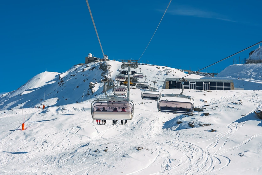 You are currently viewing Luxury Travel Experience in St. Moritz with Blacklux®